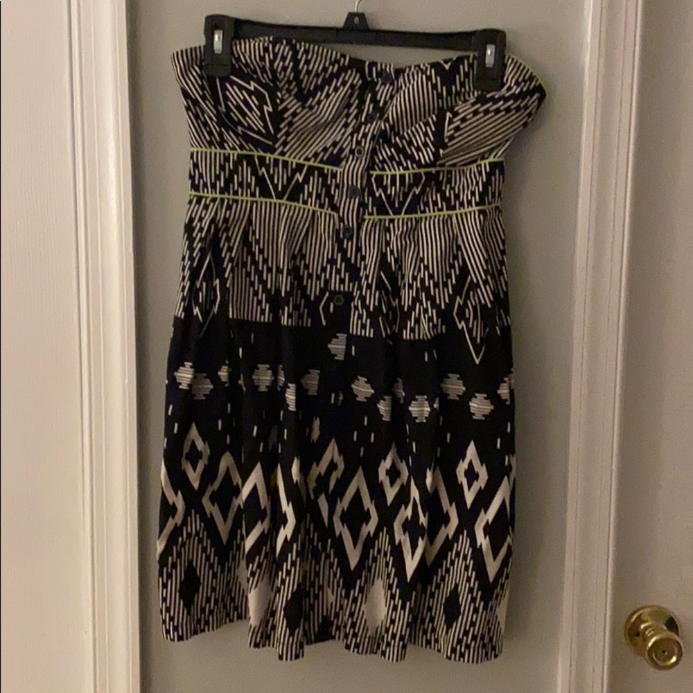 Printed strapless mini dress with pockets!